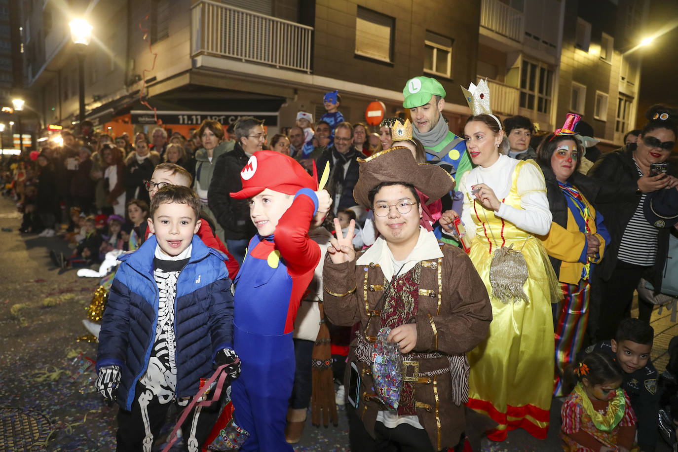 Así fue el desfile de carnaval de Gijón: una multitud y despliegue de originalidad