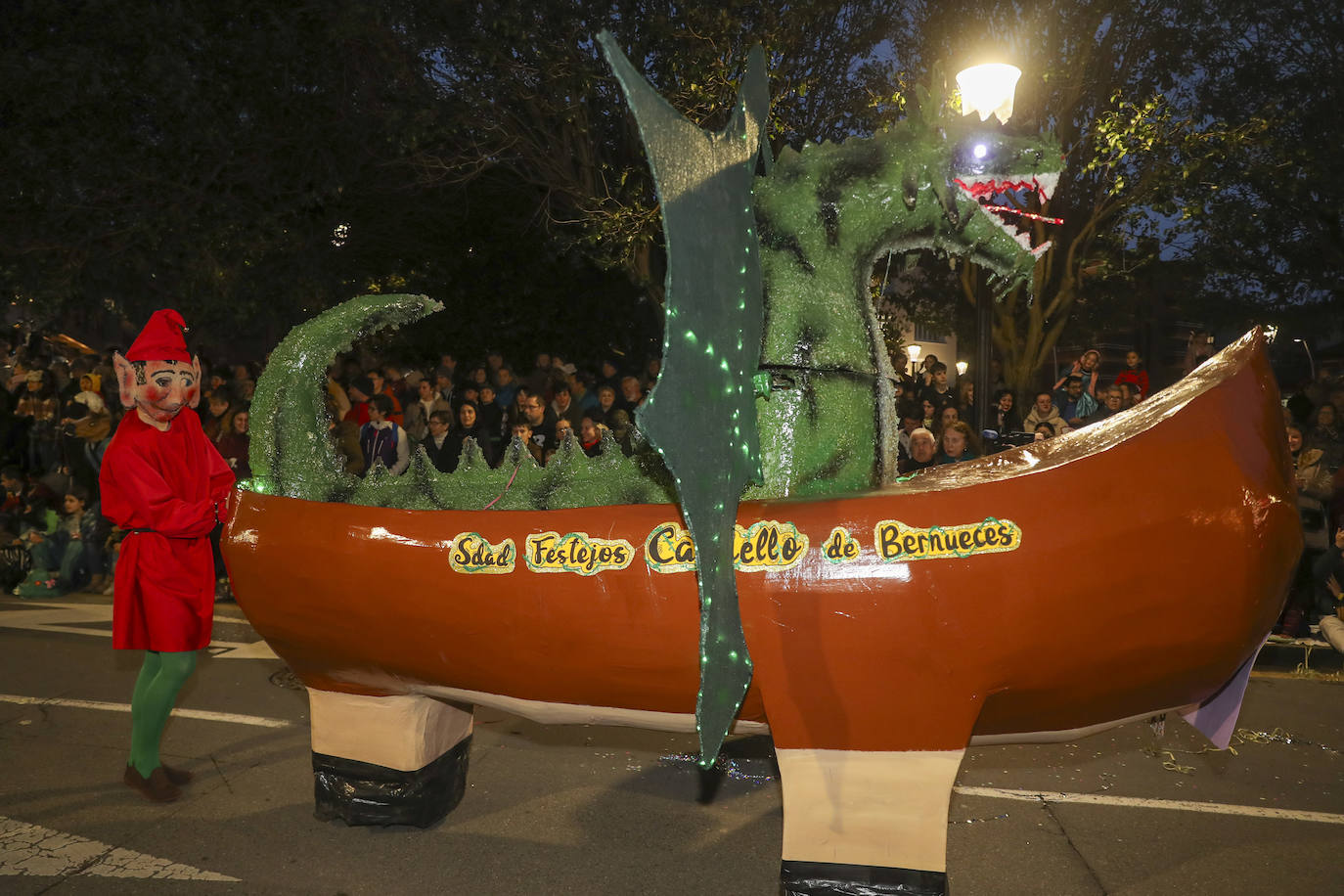 Así fue el desfile de carnaval de Gijón: una multitud y despliegue de originalidad