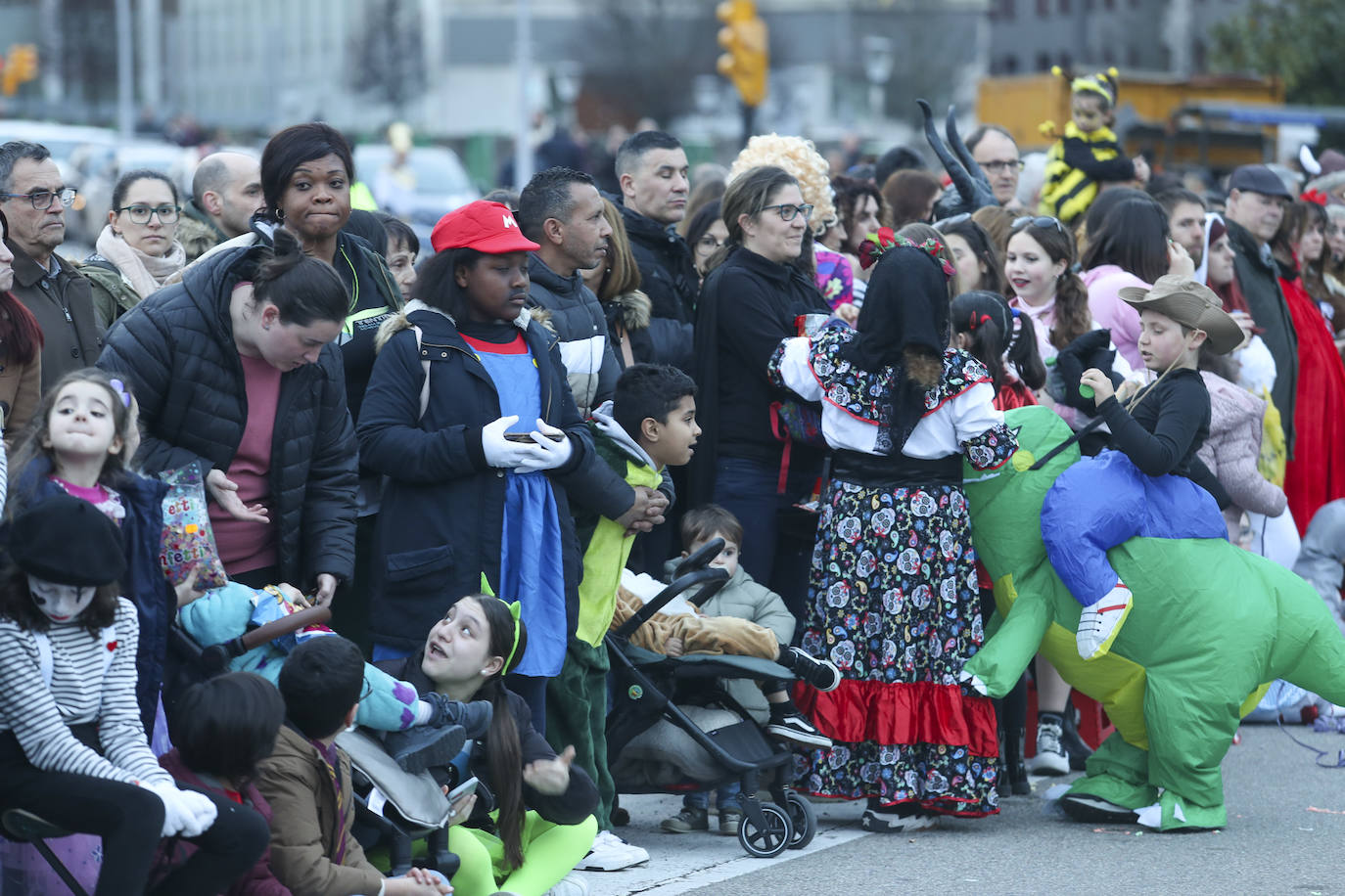 Así fue el desfile de carnaval de Gijón: una multitud y despliegue de originalidad