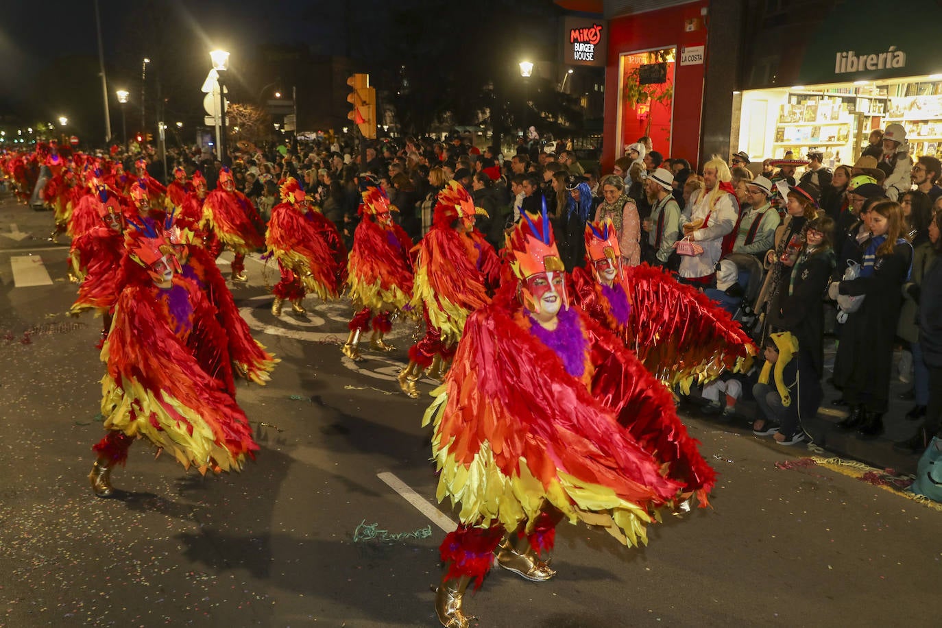 Así fue el desfile de carnaval de Gijón: una multitud y despliegue de originalidad