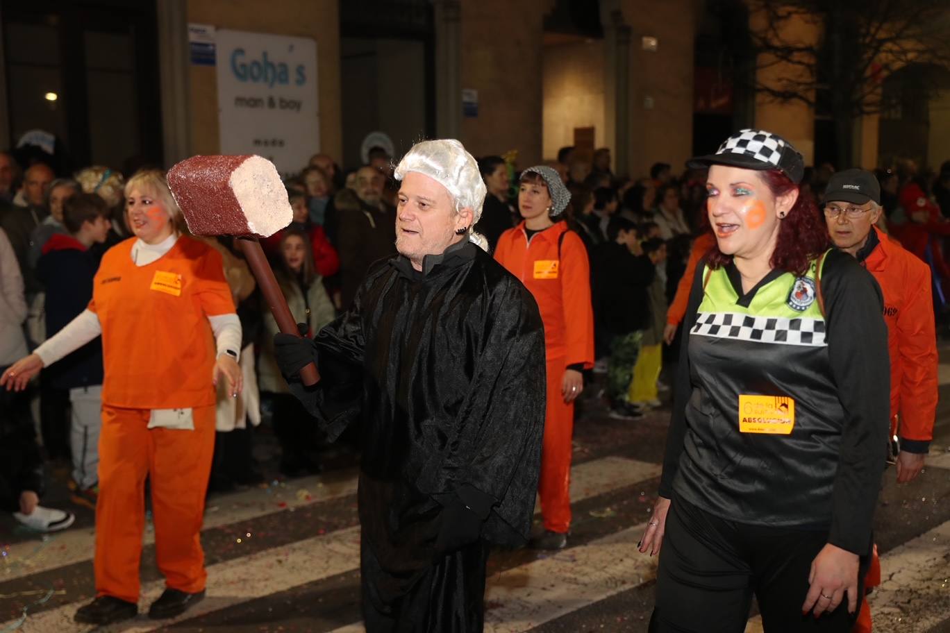 Así fue el desfile de carnaval de Gijón: una multitud y despliegue de originalidad