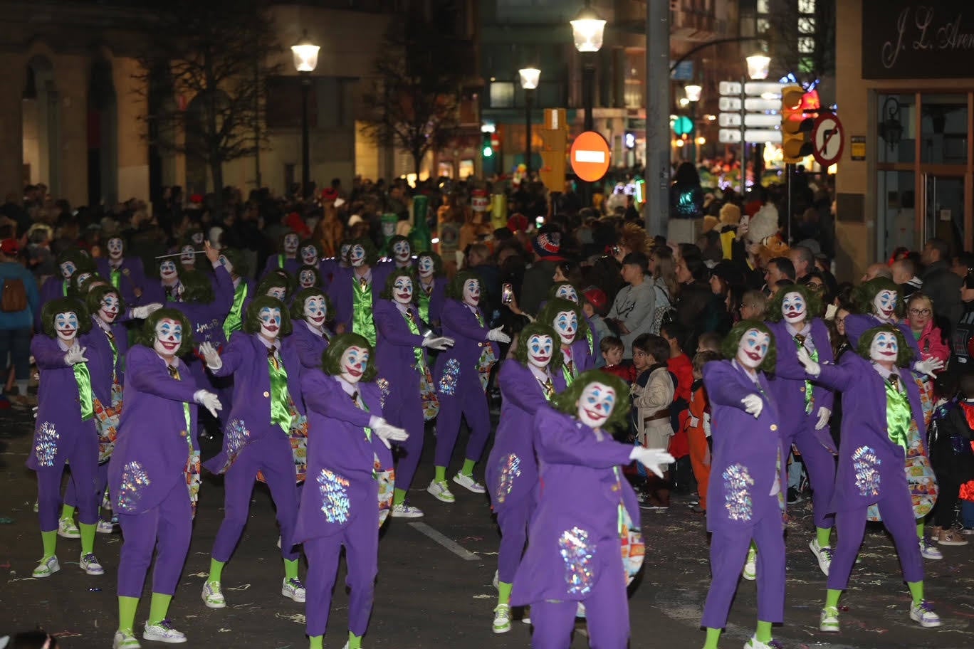 Así fue el desfile de carnaval de Gijón: una multitud y despliegue de originalidad