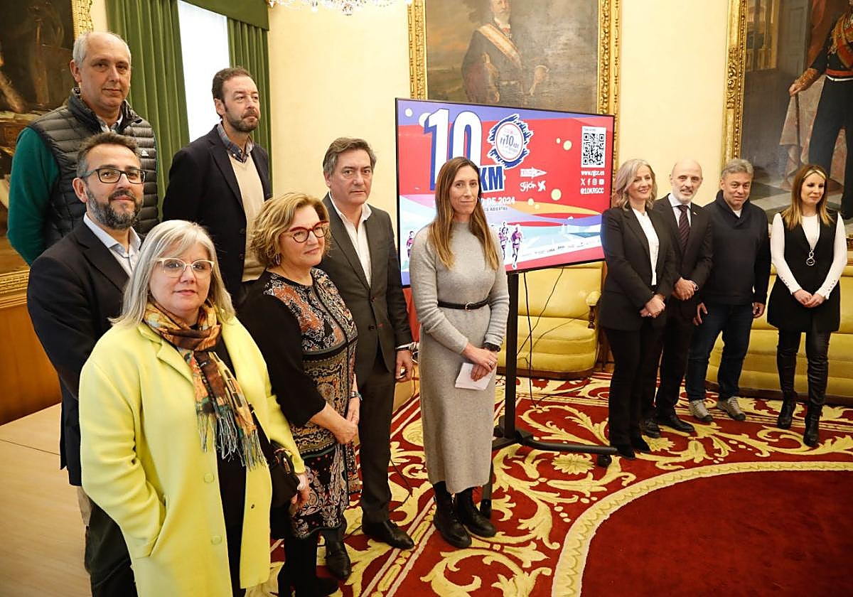 Presentación de los 10K del Grupo, en el salón de recepciones del Ayuntamiento.