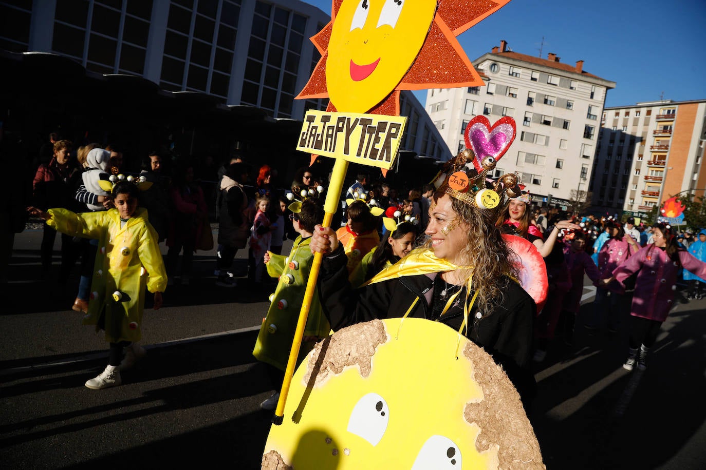 Diversión por las calles de Siero: así fue el gran desfile de carnaval