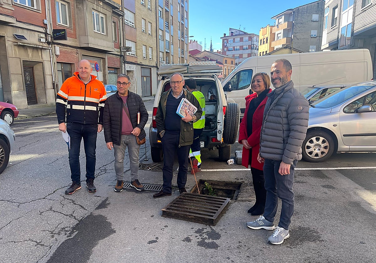 Inicio de los trabajos en la avenida de Gijón de La Pola.