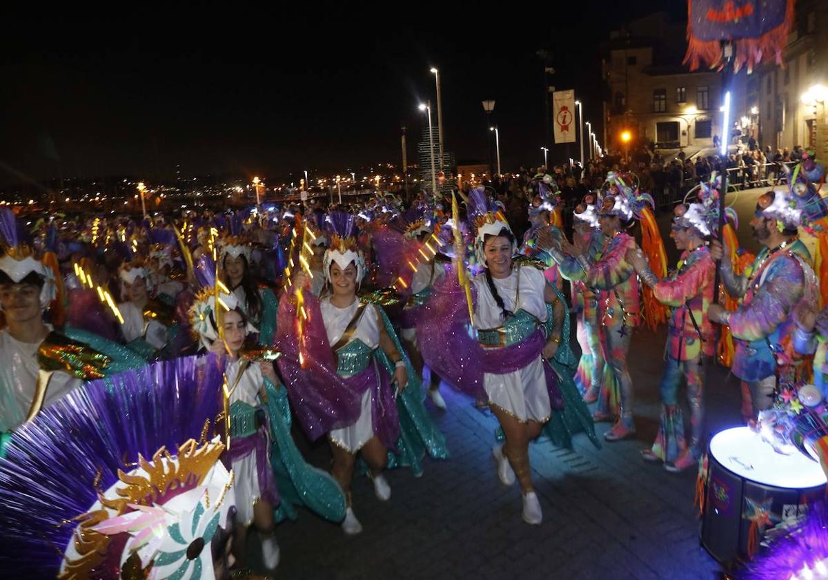 Gijón despide a su sardina y pone fin al Antroxu: todas las imágenes del Martes de Carnaval