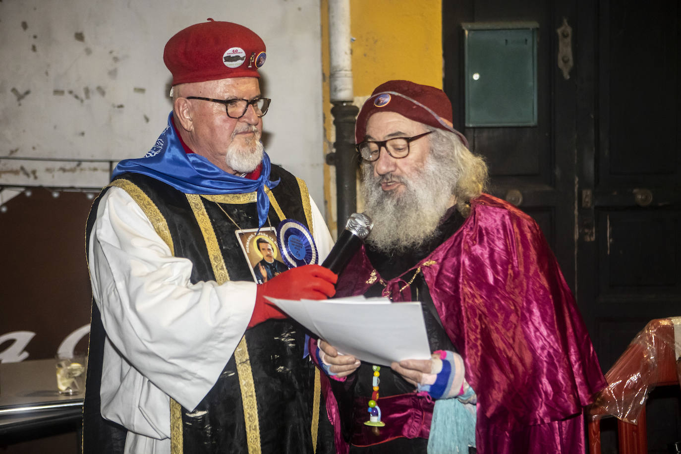 Avilés entierra a la sardina y despide su carnaval