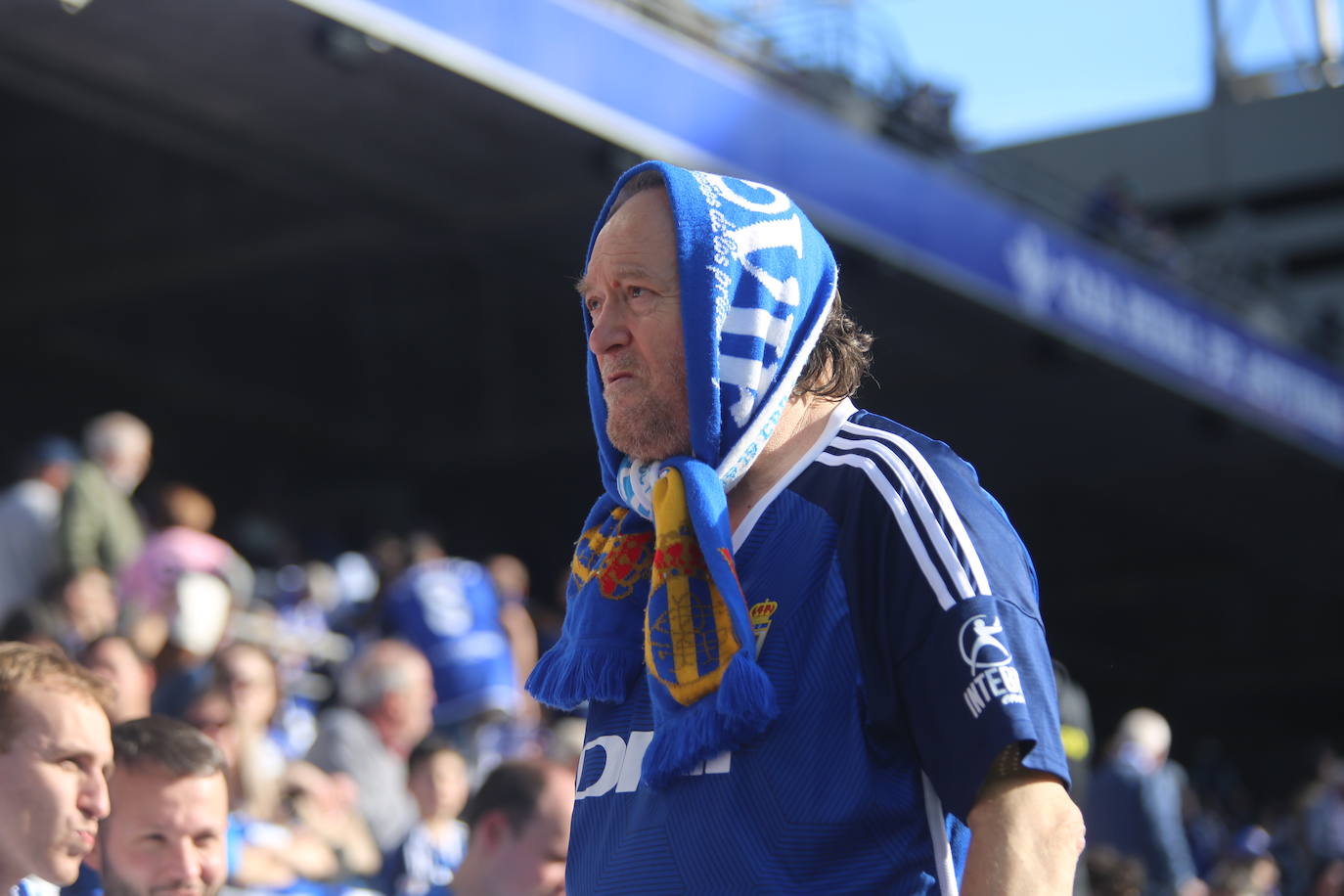 ¿Estuviste viendo el Oviedo - Burgos en el Tartiere? ¡Búscate en las fotos!