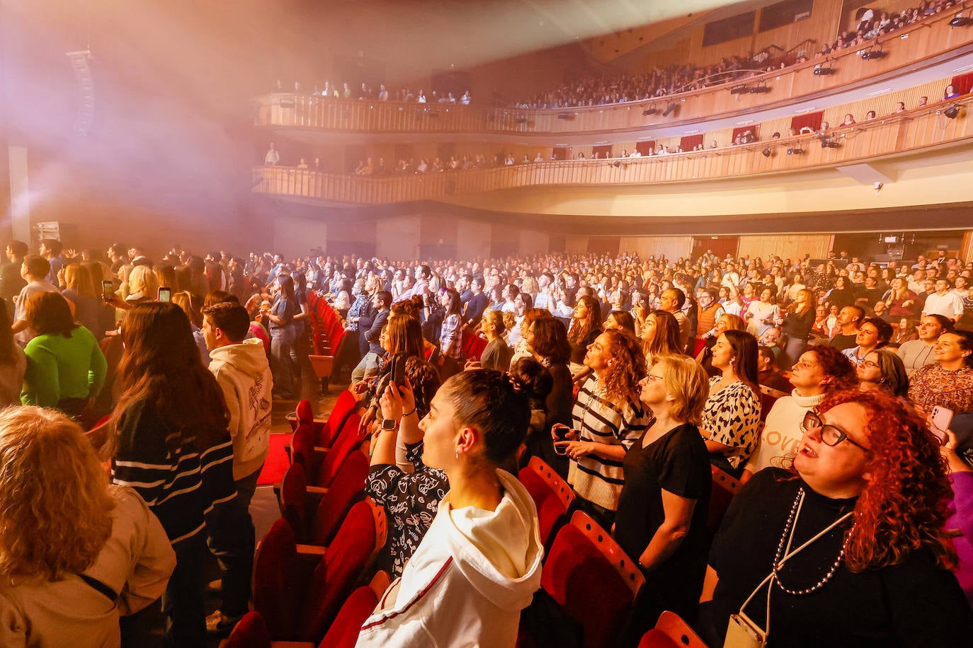 Actuación de Malú en la Laboral
