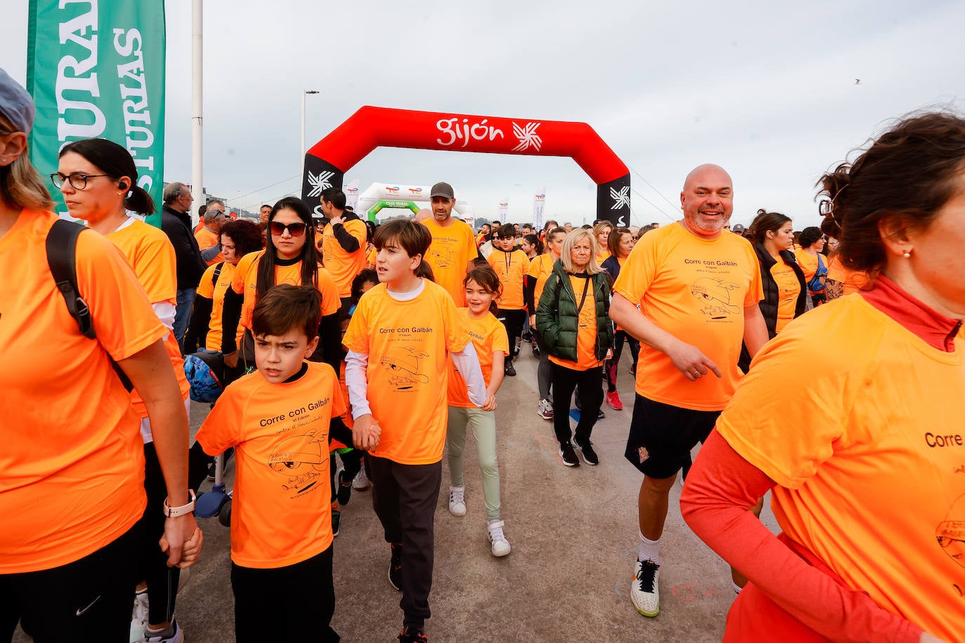 Las imágenes de la carrera Galbán en Gijón