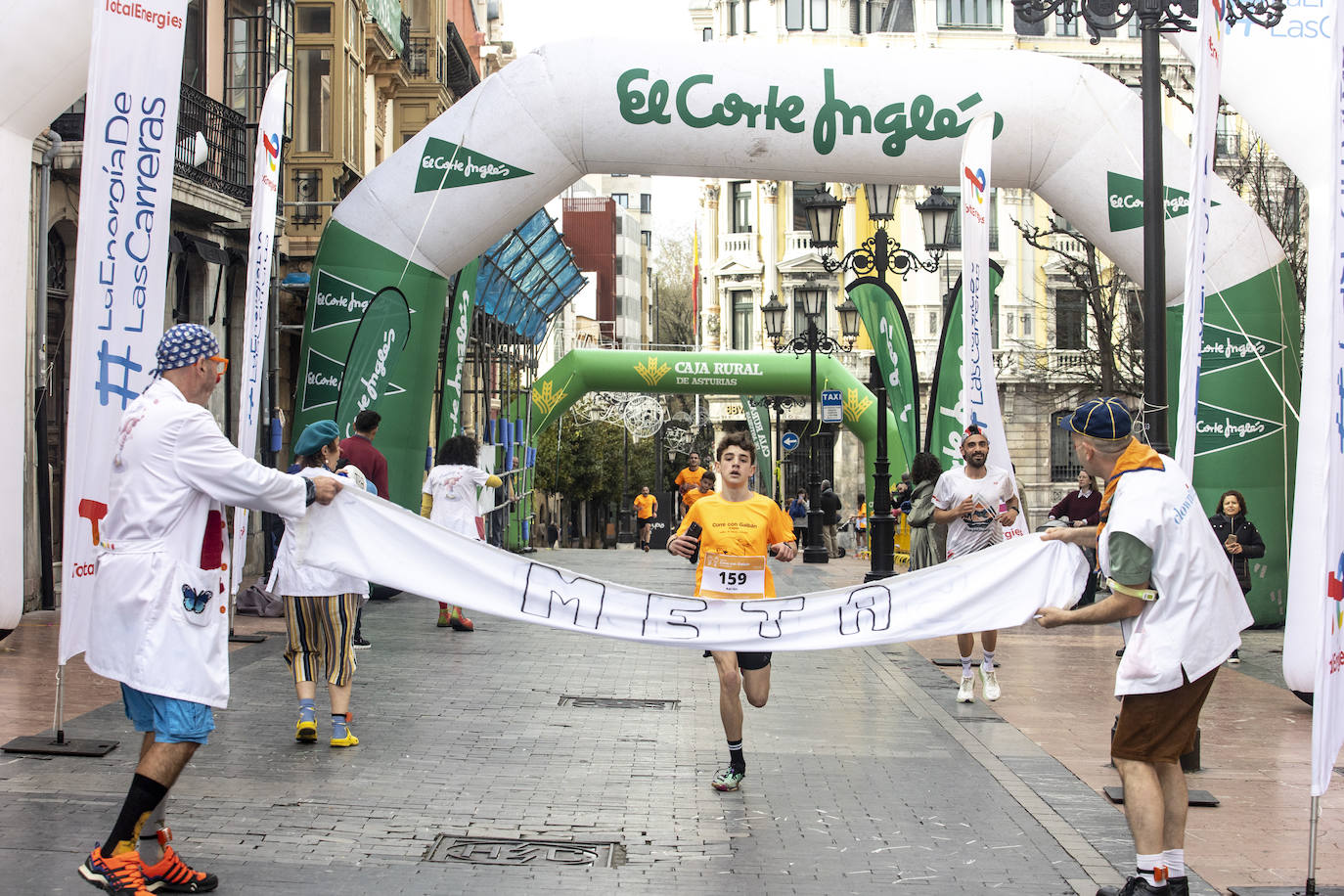 Las imágenes de la carrera Galbán en Oviedo