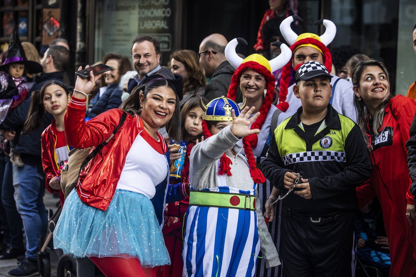 La celebración del antroxu de Oviedo, en imágenes