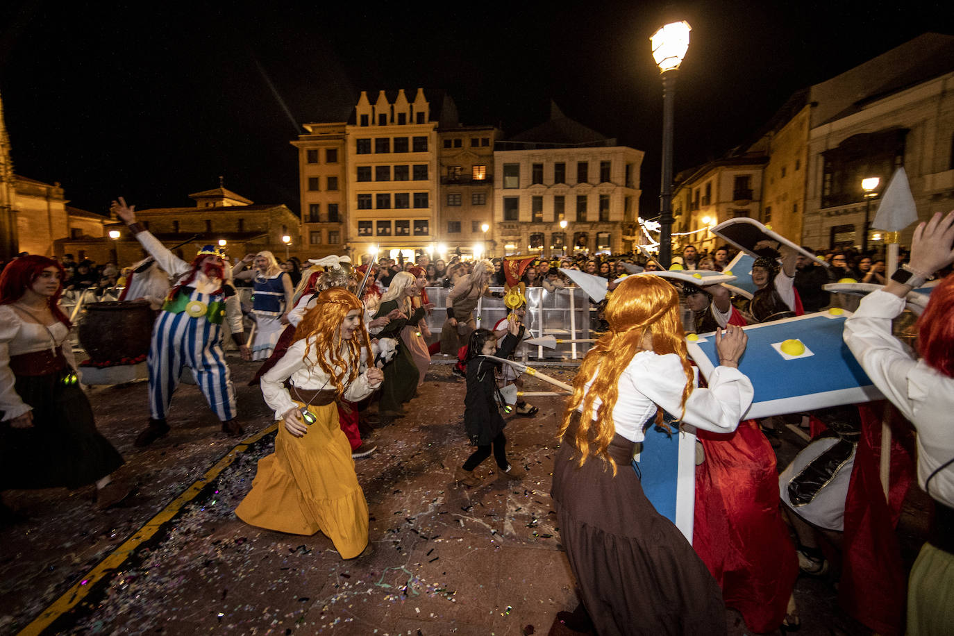 La celebración del antroxu de Oviedo, en imágenes