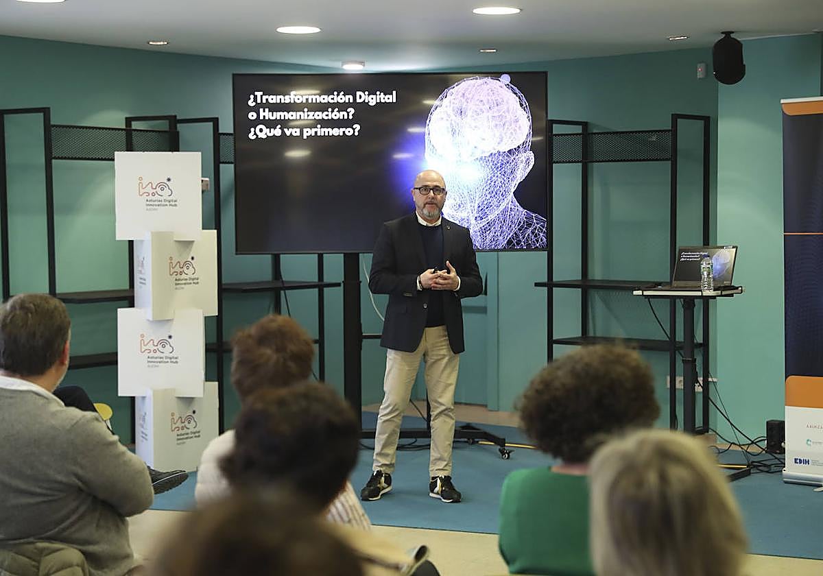 Conferencia de Jordi Alemany. «Transformación digital o humanización, ¿qué va primero?».