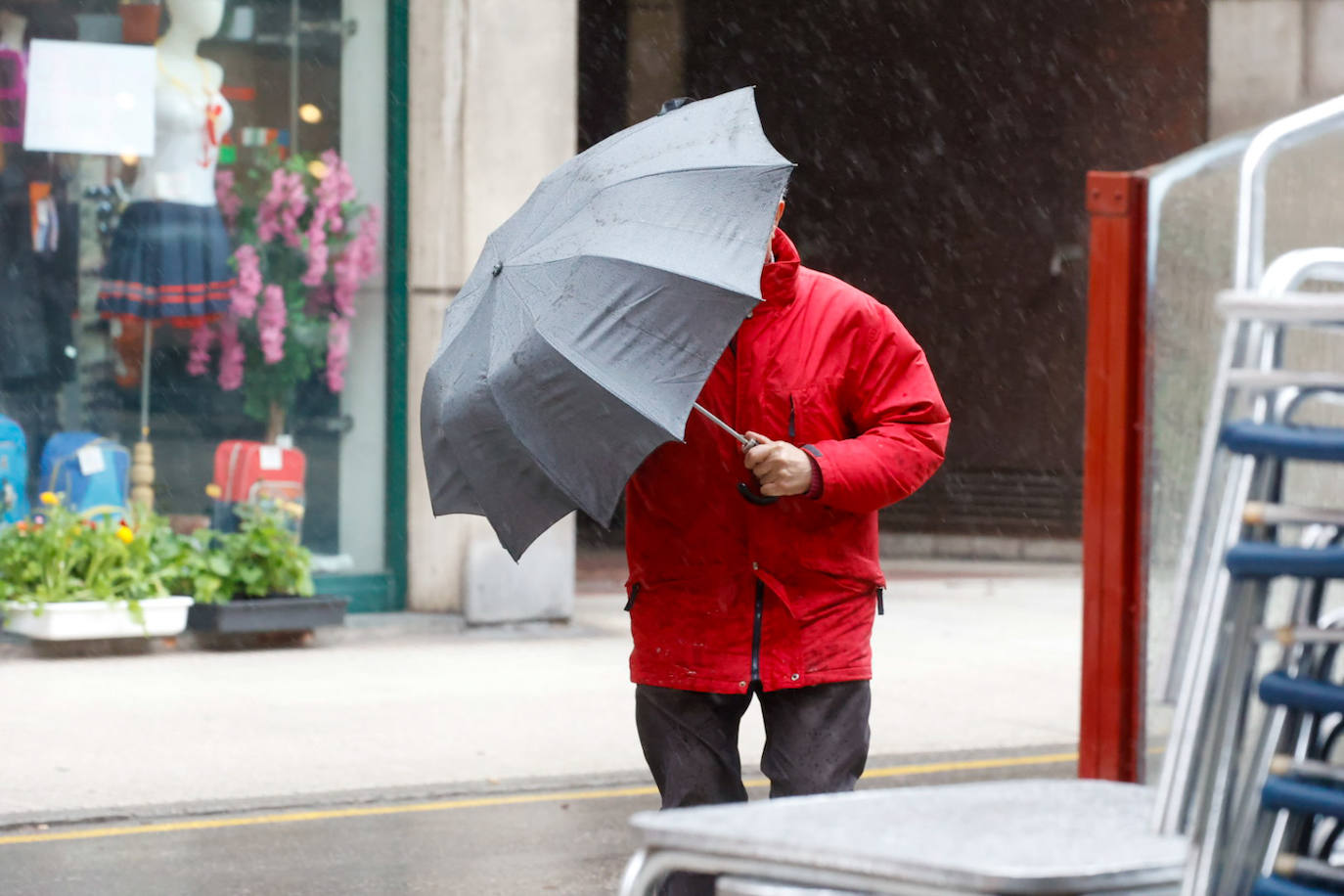 Temporal de viento y lluvia en Asturias: las imágenes de la borrasca &#039;Louis&#039;