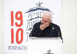 Víctor Manuel se emocionó al recibir el Premio Espacio 1910.