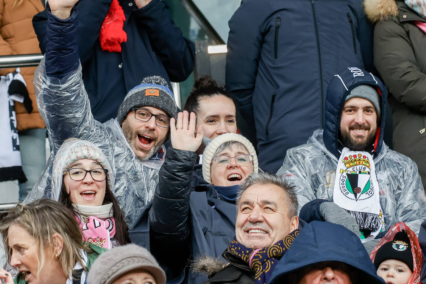 ¿Estuviste en el Burgos - Sporting? ¡Búscate en las fotos!