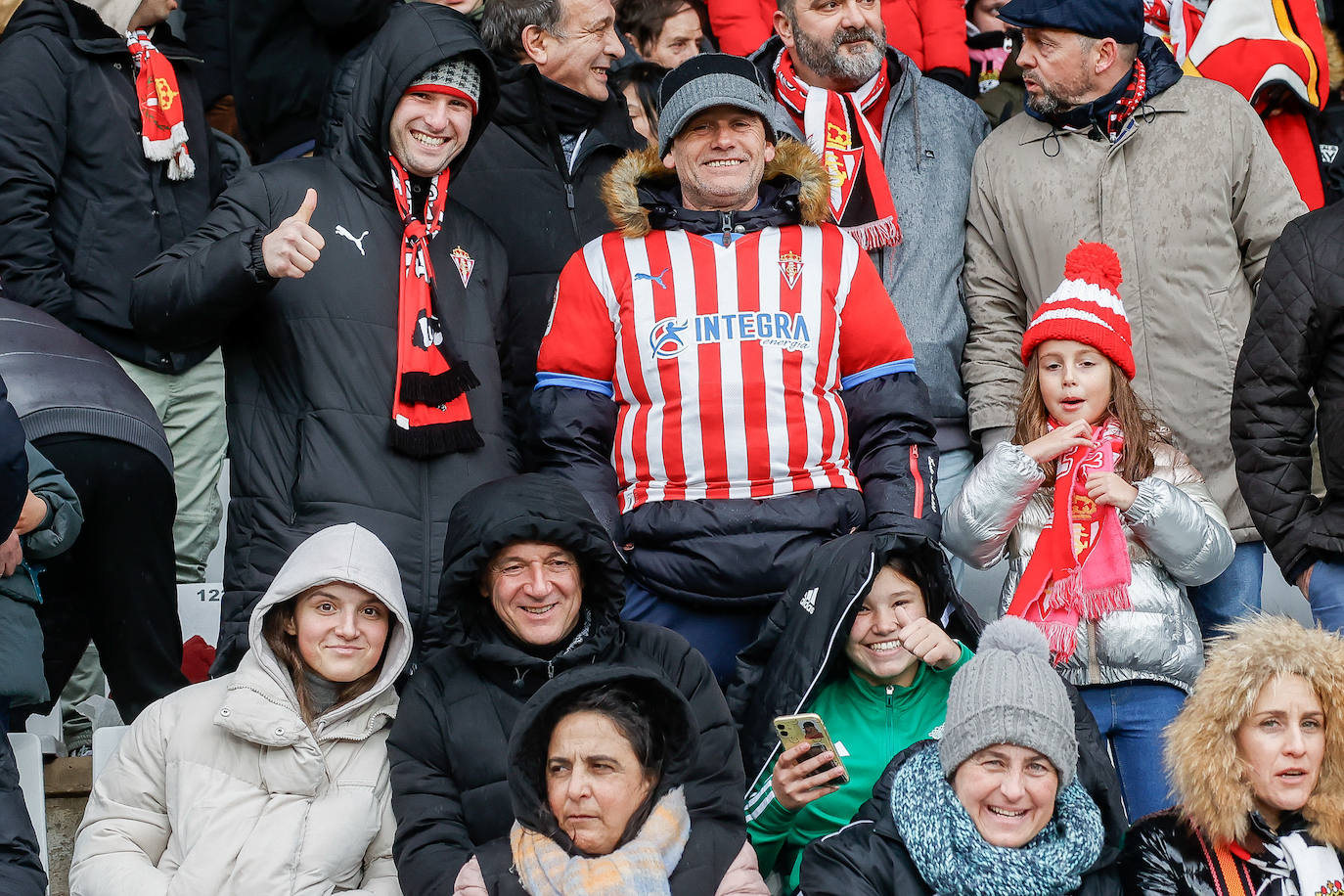 ¿Estuviste en el Burgos - Sporting? ¡Búscate en las fotos!