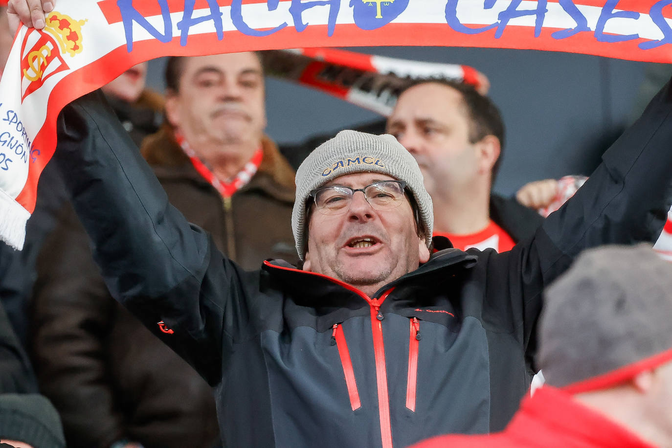 ¿Estuviste en el Burgos - Sporting? ¡Búscate en las fotos!