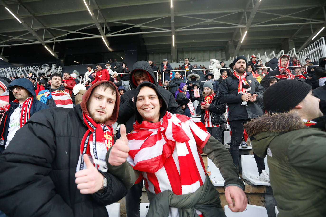 ¿Estuviste en el Burgos - Sporting? ¡Búscate en las fotos!