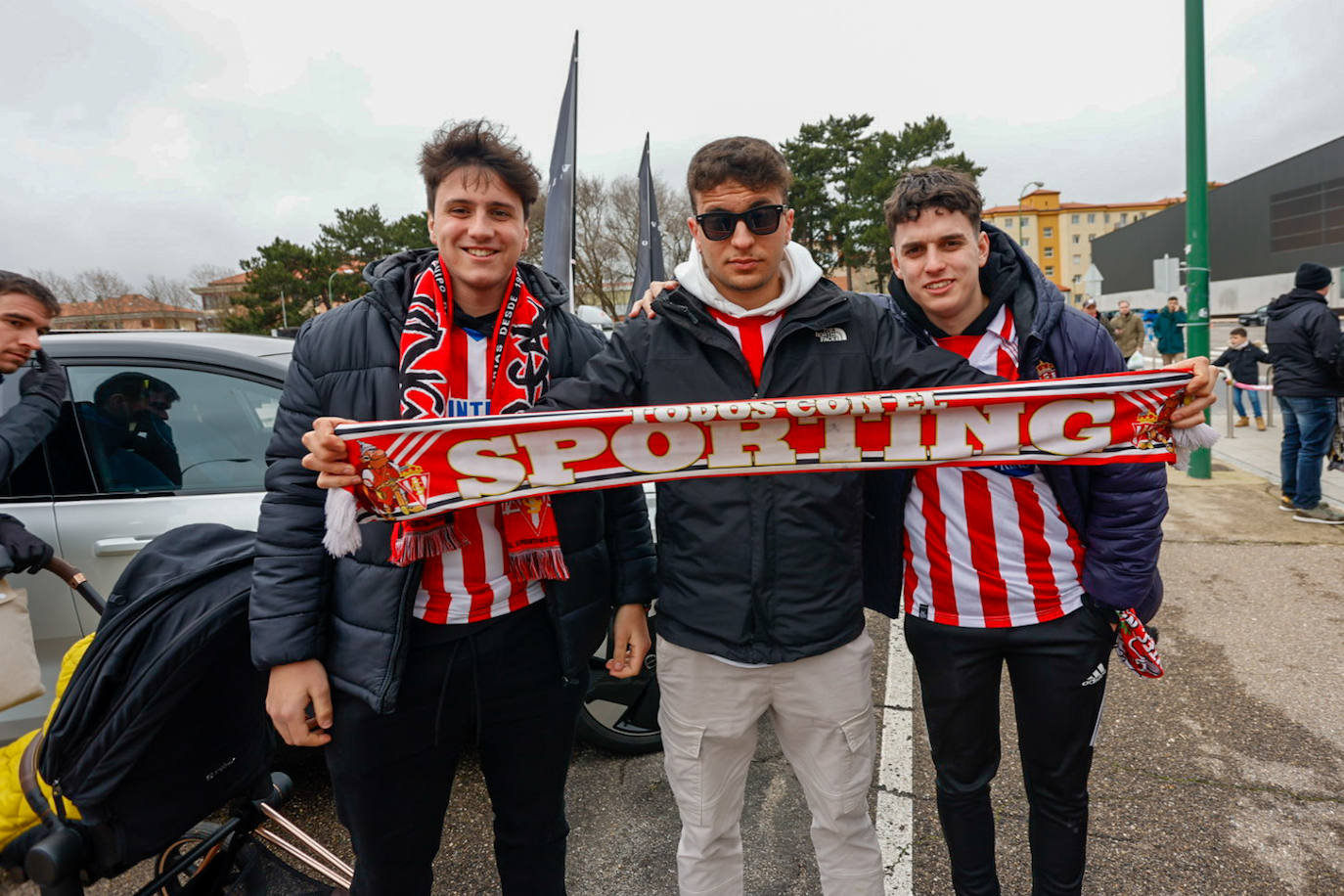 La afición del Sporting, preparada para el partido ante el Burgos