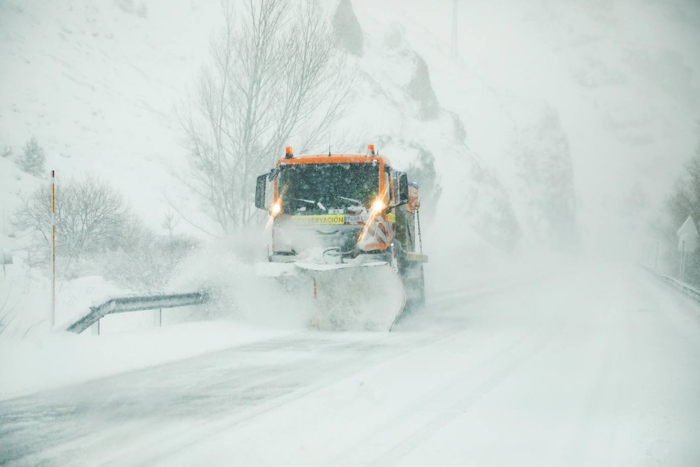 Lluvia, viento y nieve: el temporal &#039;Mónica&#039; pone a Asturias en alerta