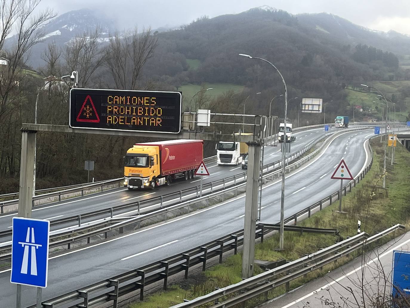 Estuvo cerrada para camiones durante buena parte del día, pero reabrió a media tarde. 