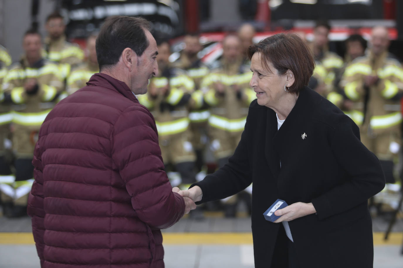 Gijón homenajea a sus bomberos