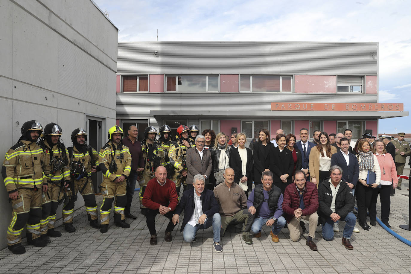 Gijón homenajea a sus bomberos