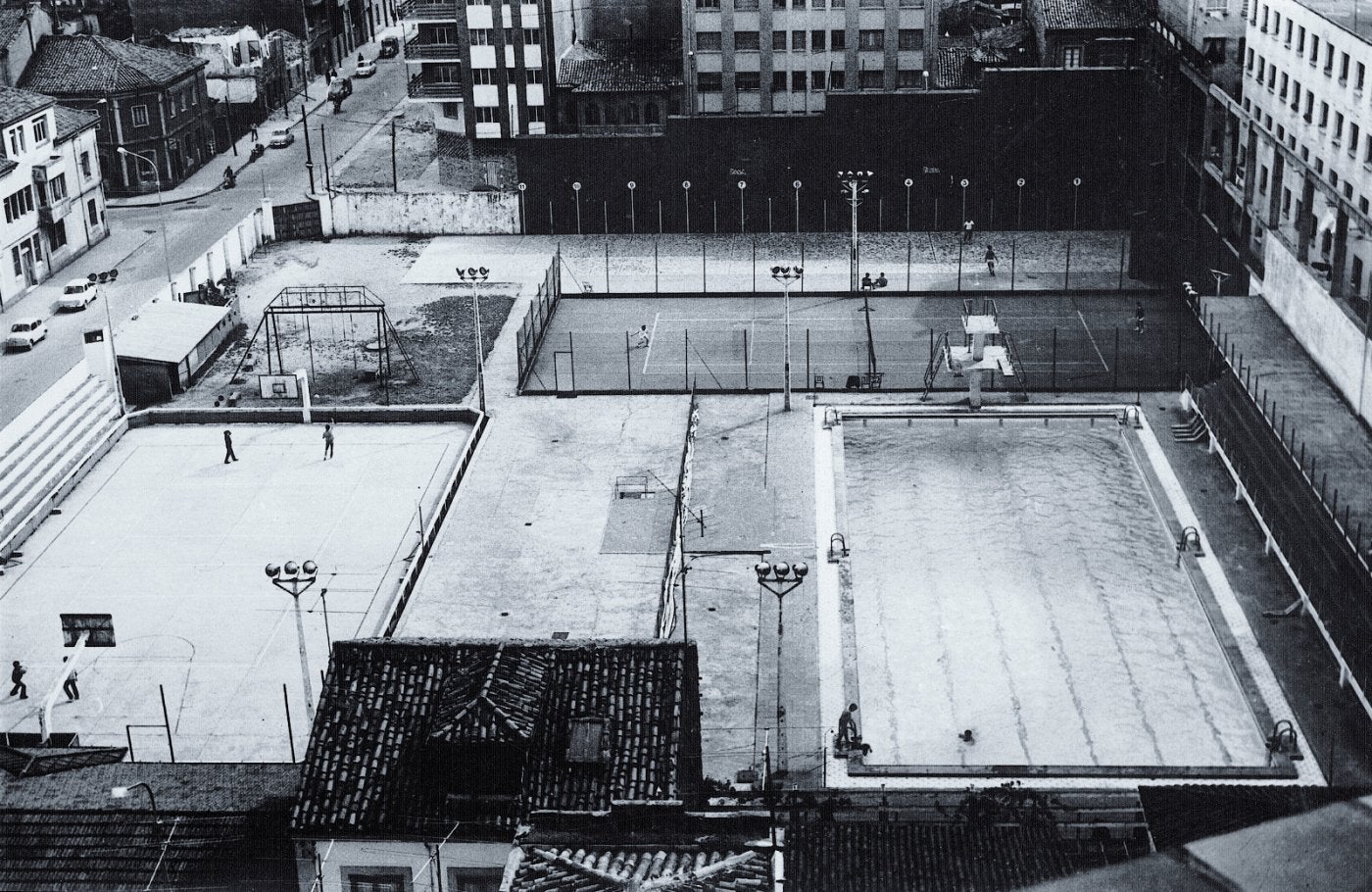 Instalaciones en Emilio Tuya, antes calle El Molino.