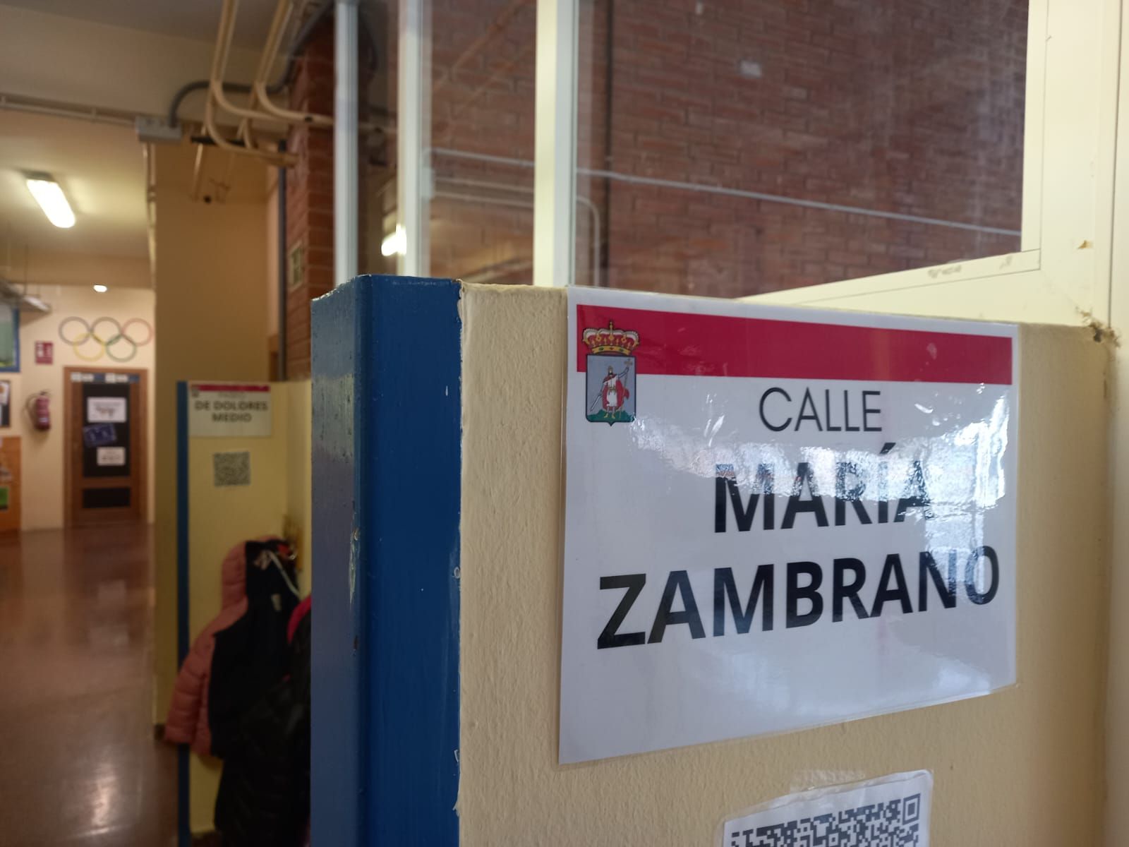 Los alumnos del Pumarín crearon su propia calle dedicada a María Zambrano.