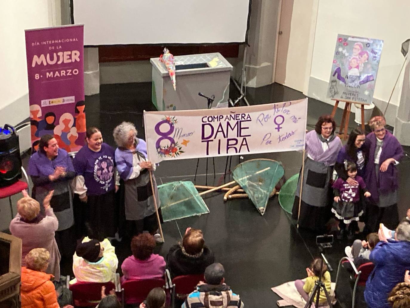 El feminismo tiñe Asturias de morado: las imágenes del Día de la Mujer por concejos