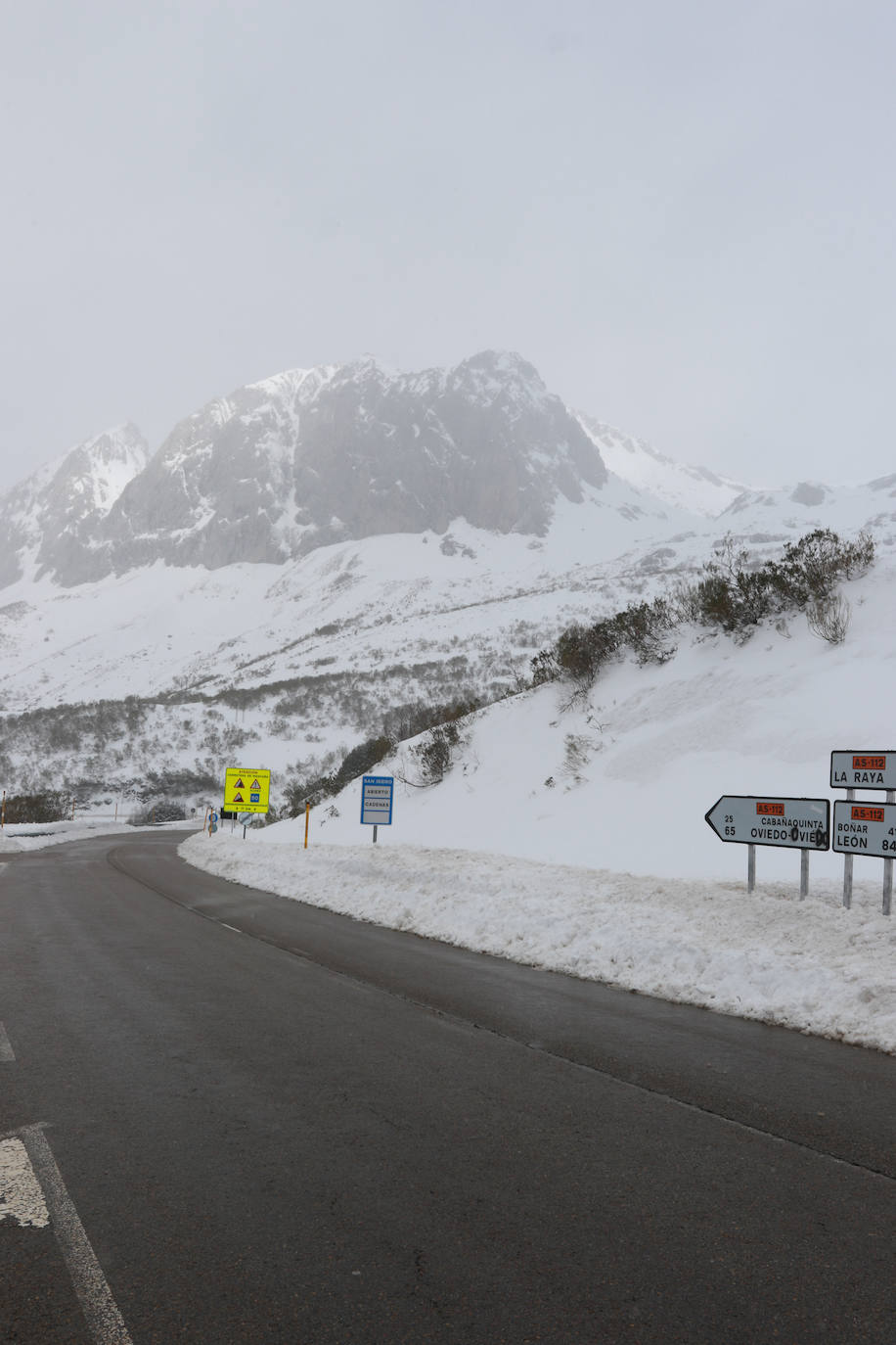 Una jornada para disfrutar de la nieve y del esquí en Asturias