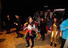 El grupo Esencia Dance del Sanatorio Marítimo durante su actuación.