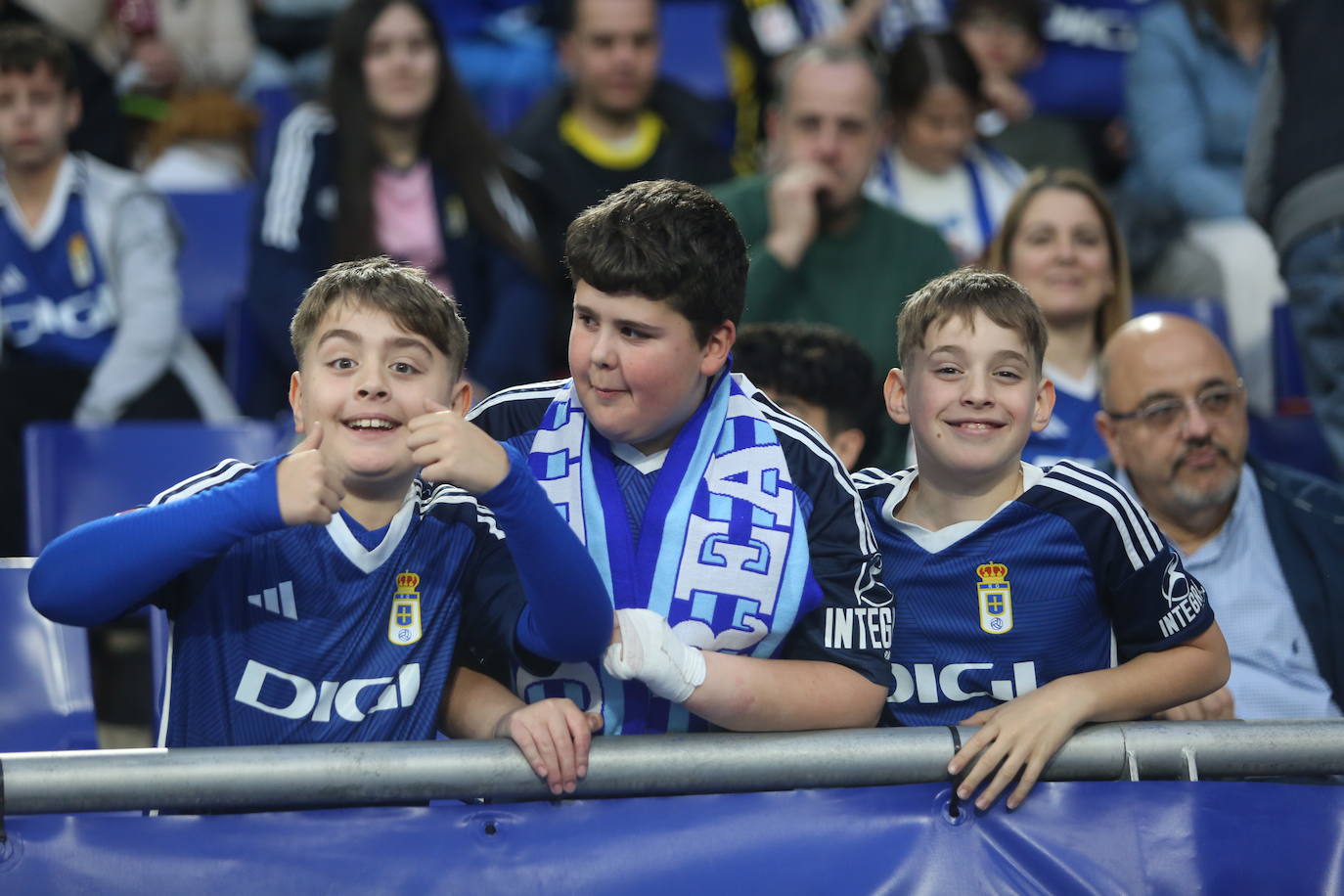 ¿Estuviste en el Real Oviedo - Racing de Santander? ¡Búscate!