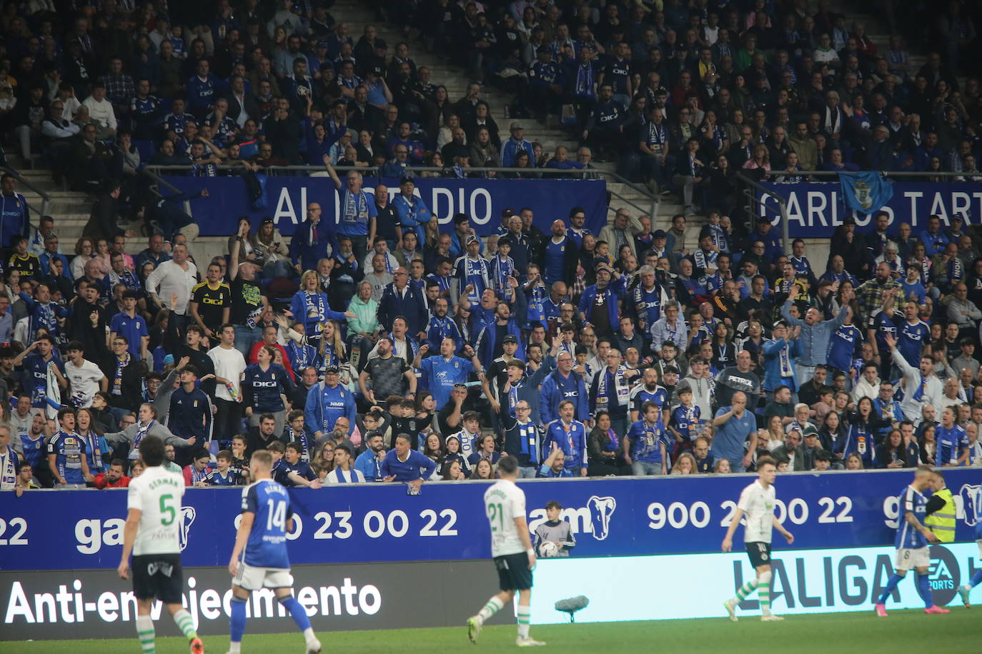 ¿Estuviste en el Real Oviedo - Racing de Santander? ¡Búscate!