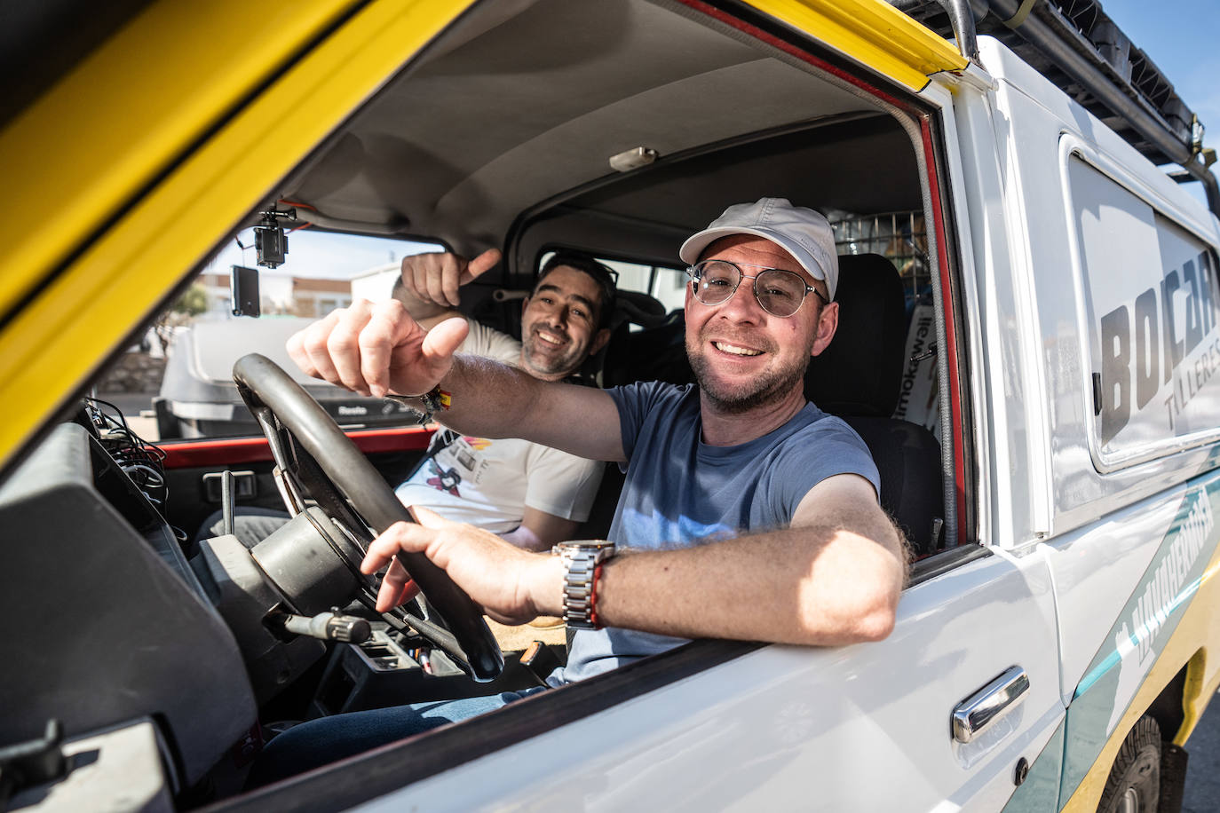 Una carrera por Marruecos a bordo de una «chatarra»: el curioso 'raid' solidario con sello asturiano