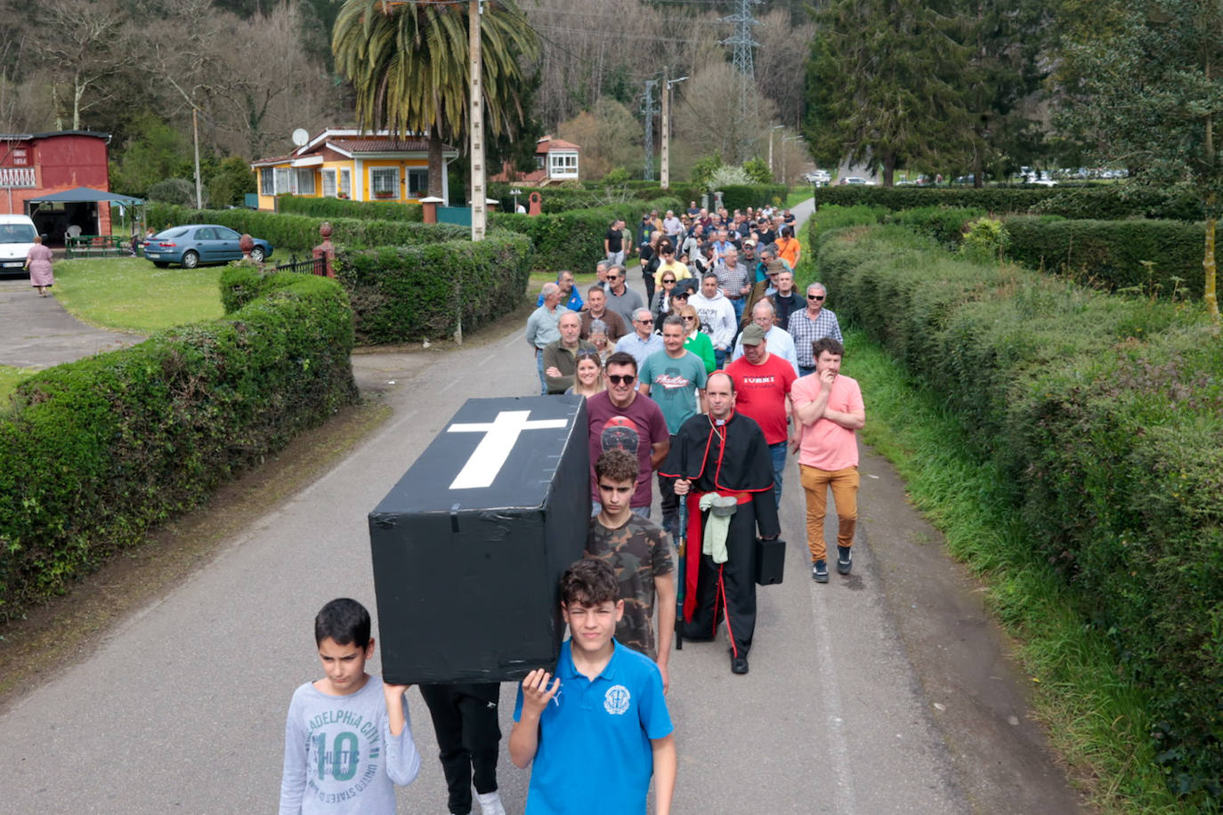 El inicio de la temporada del salmón, marcado por las protestas