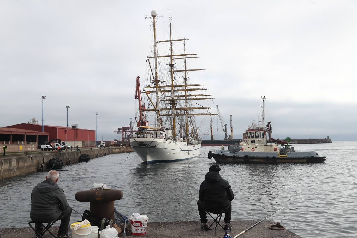 El buque escuela alemán &#039;Gorch Fock&#039; llega a Gijón