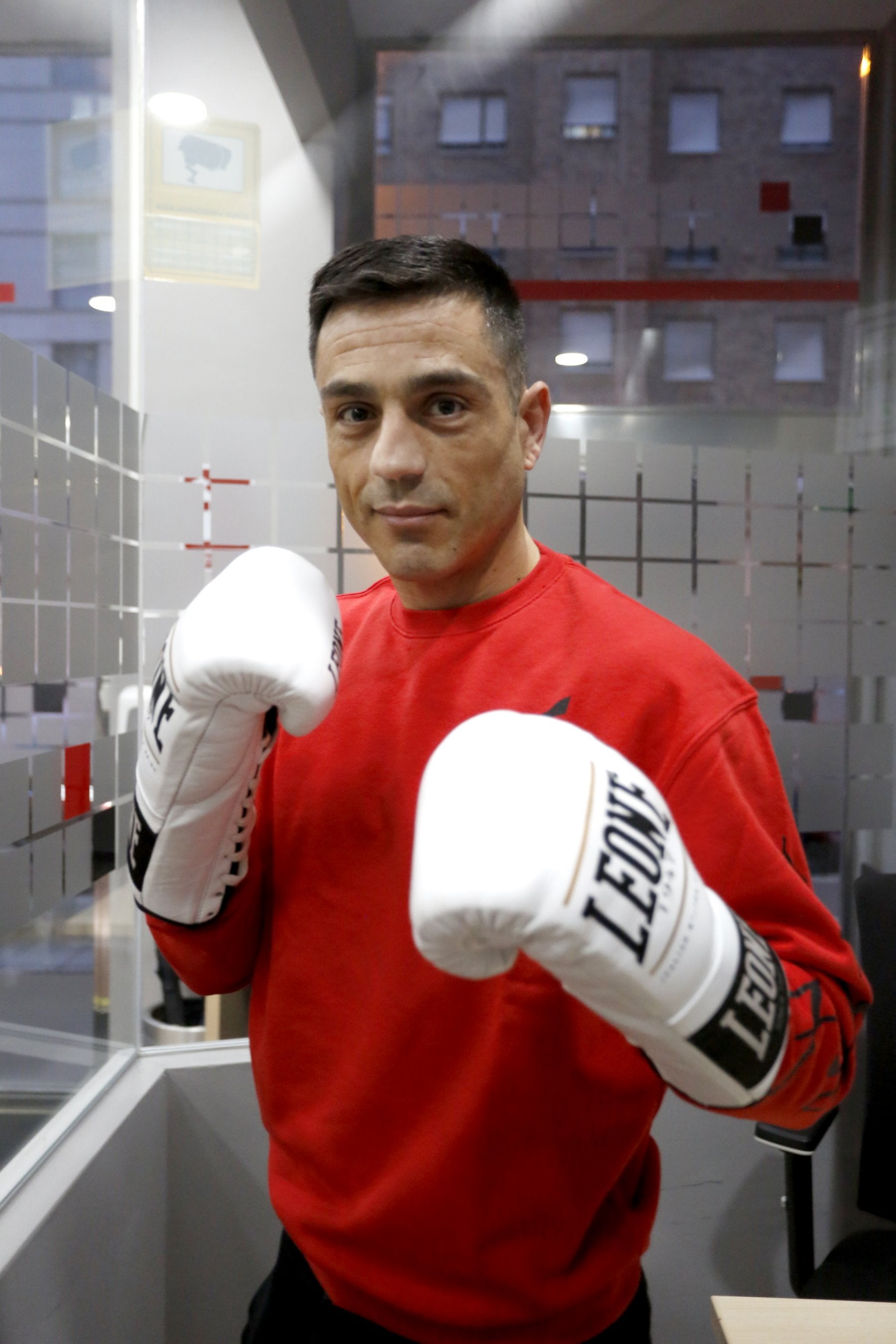 «Me gustaría hacer un combate fuera de España antes de colgar los guantes»