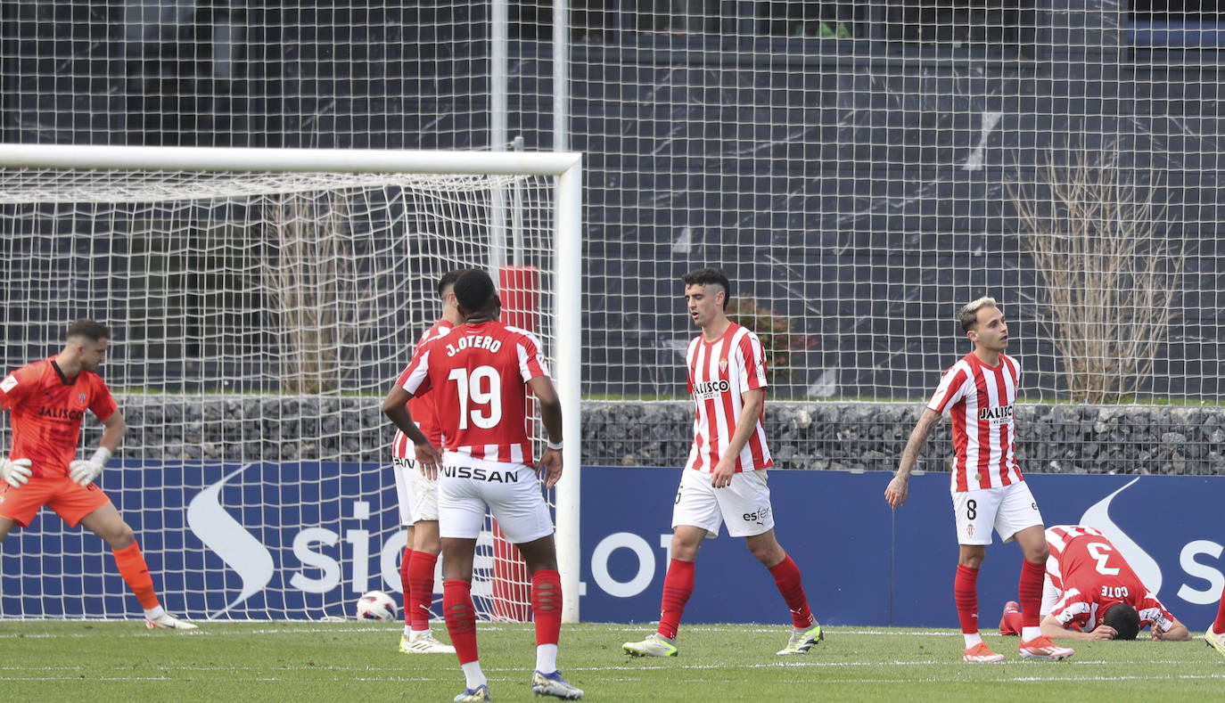 Las imágenes que deja el partido entre el Amorebieta y el Sporting de Gijón