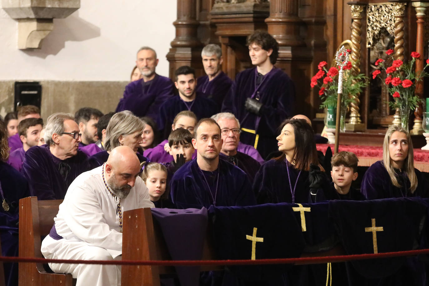 La lluvia impide salir a las cofradías del Santo Encuentro de Avilés