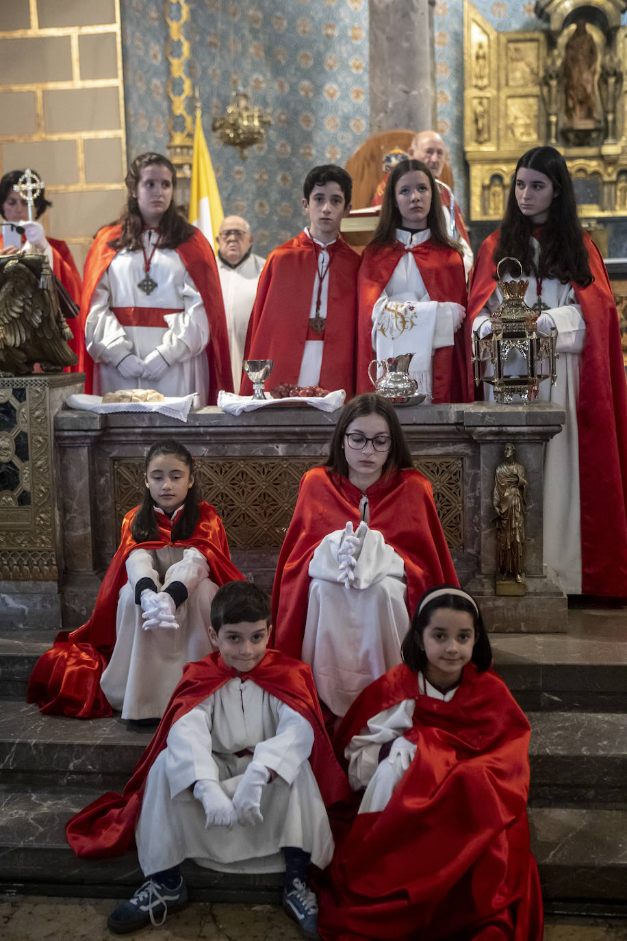 Jesús Cautivo procesiona dentro de la basílica de San Juan