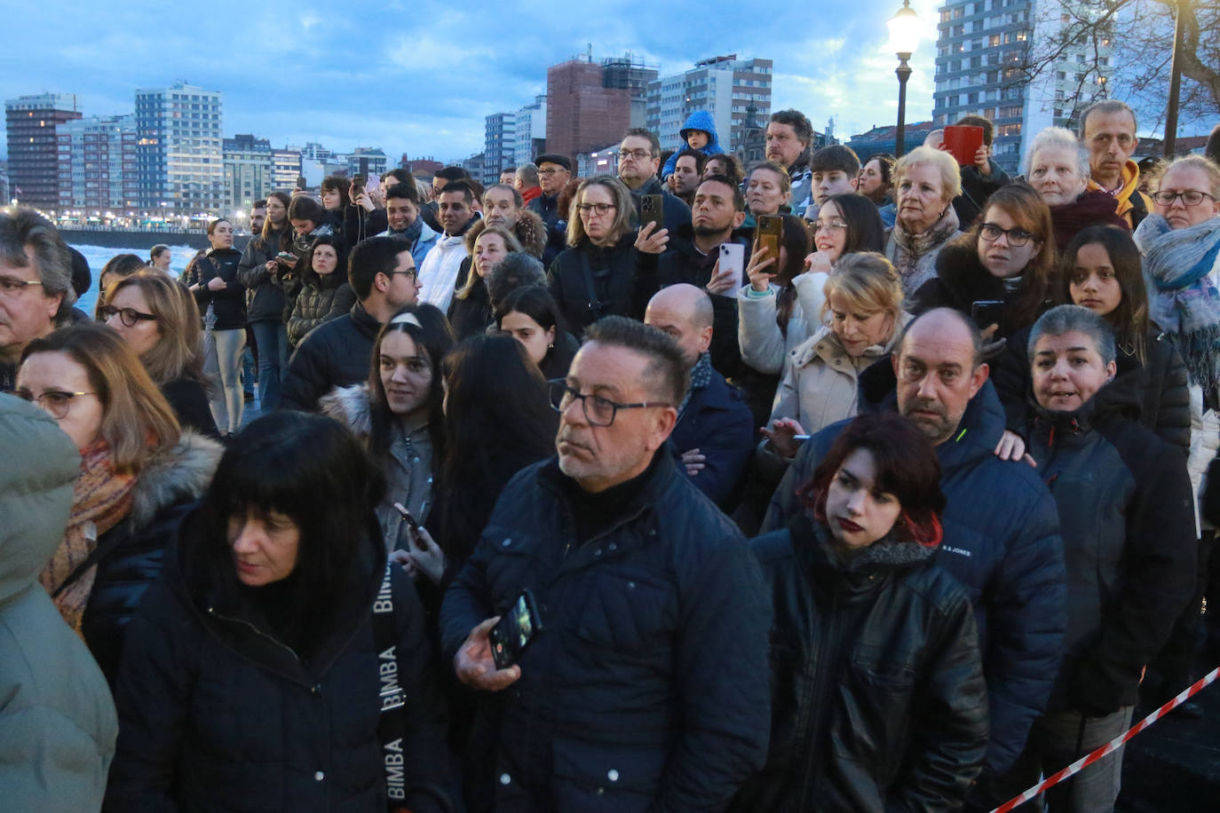 El Santo Entierro recorre las calles de Gijón