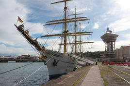 El 'Gorch Fock' recibe a los visitantes