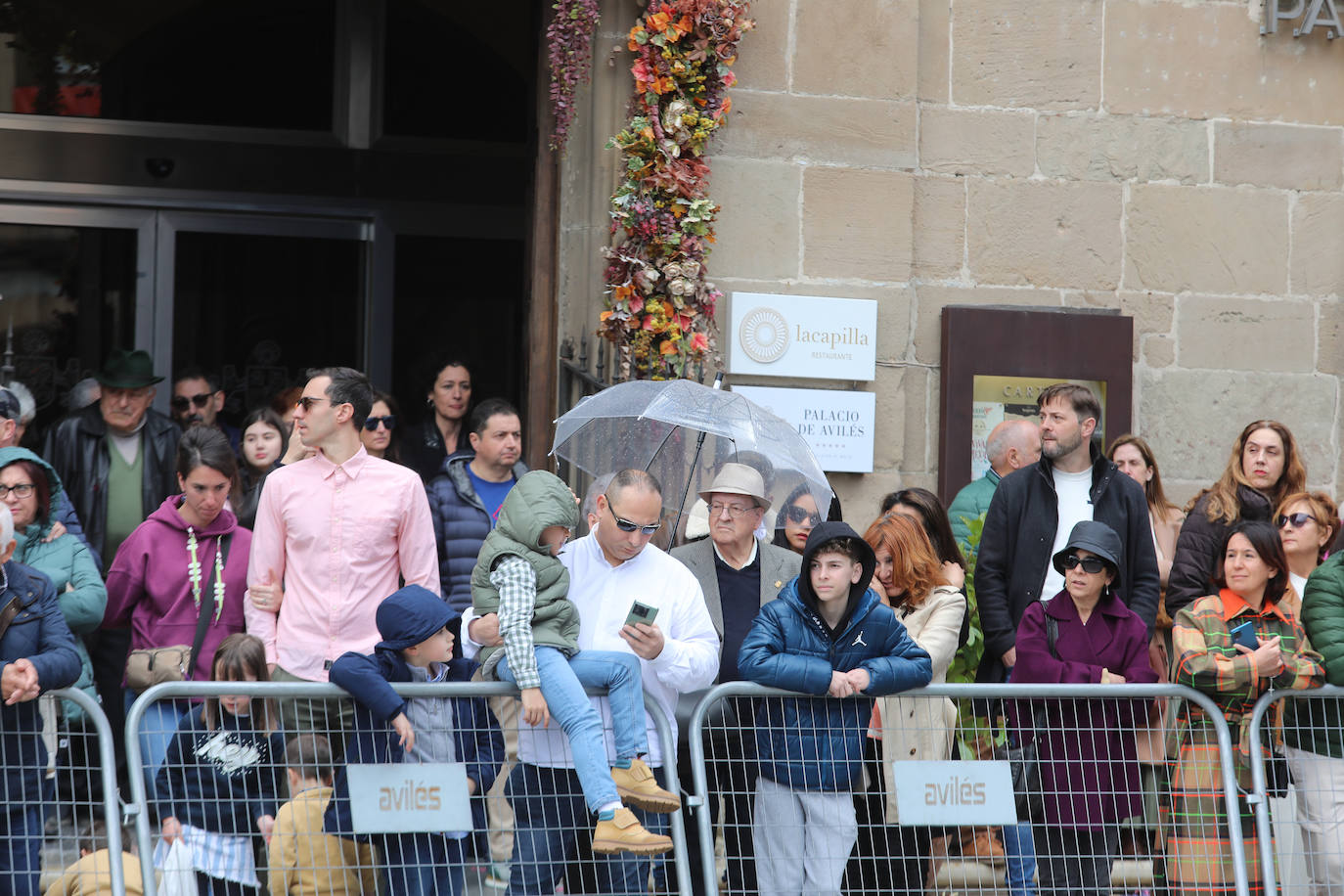 Todas las fotos del desfile de carrozas de las fiestas de El Bollo de Avilés