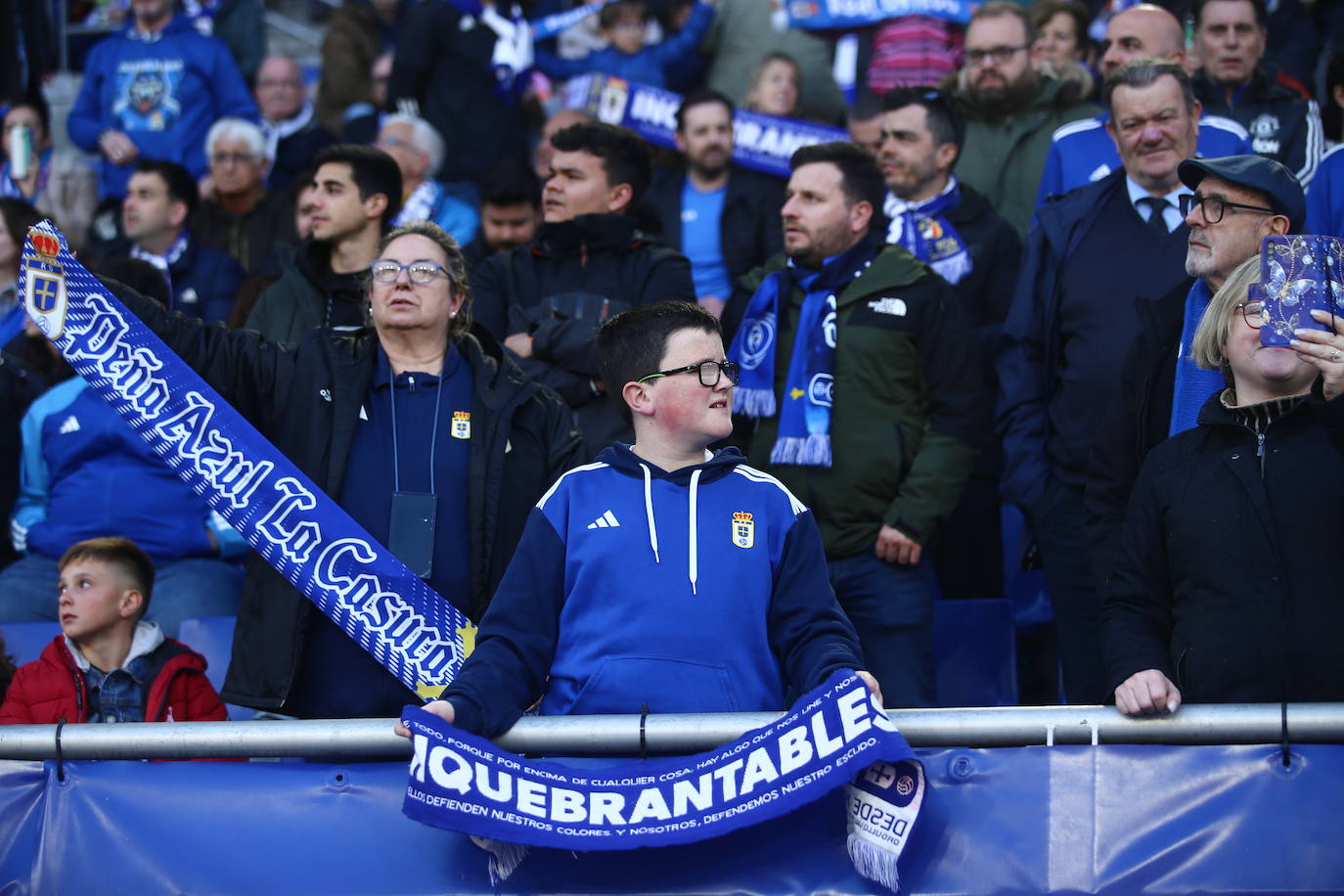 ¿Estuviste en el Real Oviedo - Villarreal B? ¡Búscate en las fotos!