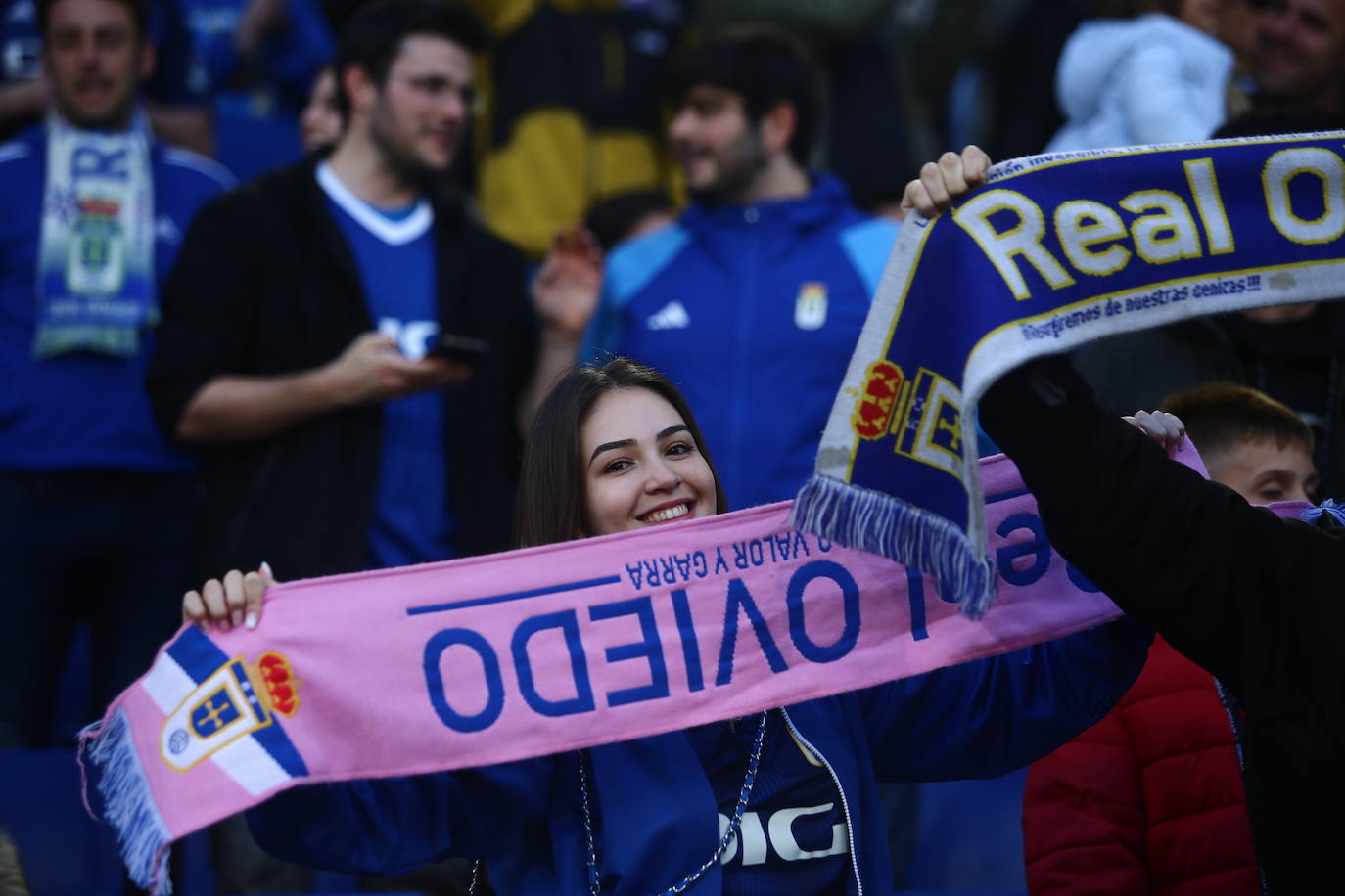 ¿Estuviste en el Real Oviedo - Villarreal B? ¡Búscate en las fotos!