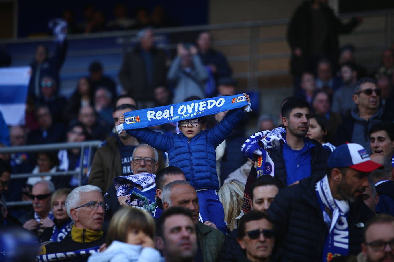 ¿Estuviste en el Real Oviedo - Villarreal B? ¡Búscate en las fotos!