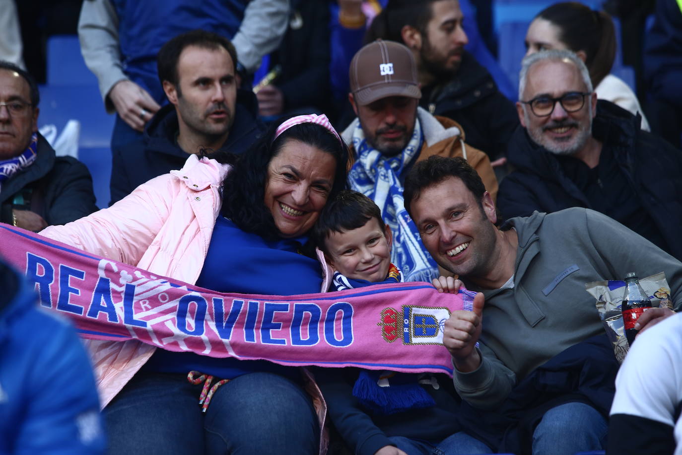 ¿Estuviste en el Real Oviedo - Villarreal B? ¡Búscate en las fotos!